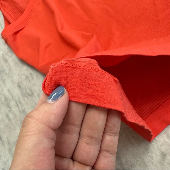 Lululemon Swiftly Tech Racerback Tank 2.0 *Race Length - Picture 3 of 3